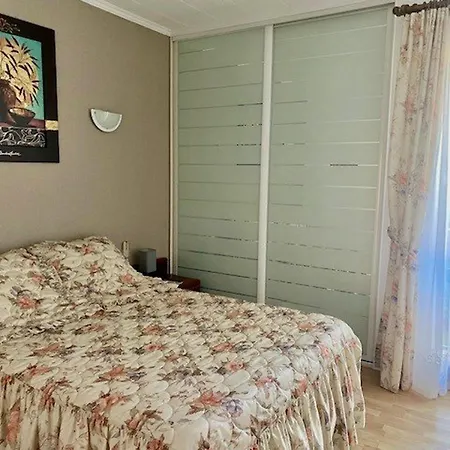 Apartment F2 Avec Terrasse, Parking, Et Wifi - A 600m Des Thermes D'amelie-les-bains - Fr-1-703-129
