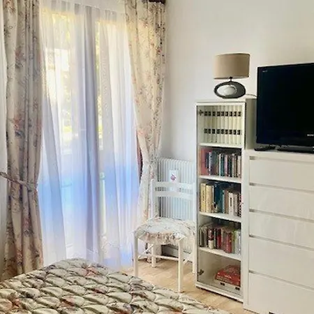 Apartment F2 Avec Terrasse, Parking, Et Wifi - A 600m Des Thermes D'amelie-les-bains - Fr-1-703-129 *